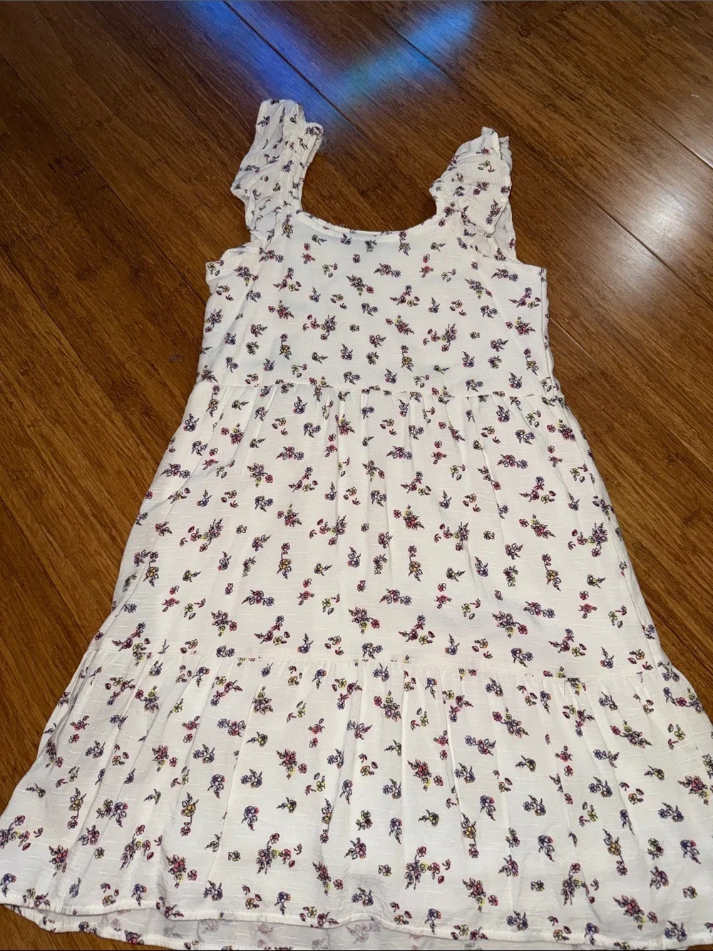 Art Class Girls Smocked Ditsy Floral Sun Dress like new!